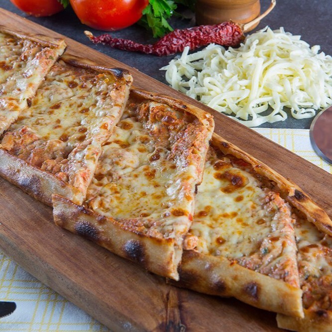 Kıymalı Kaşarlı Pide Menü
