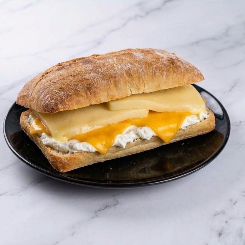 3 Peynirli Ciabatta Sandviç