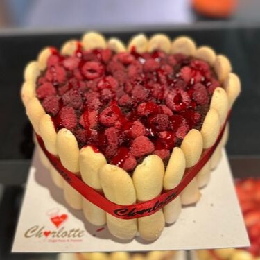 Frambuazlı Charlotte Pasta (8 Kişilik)