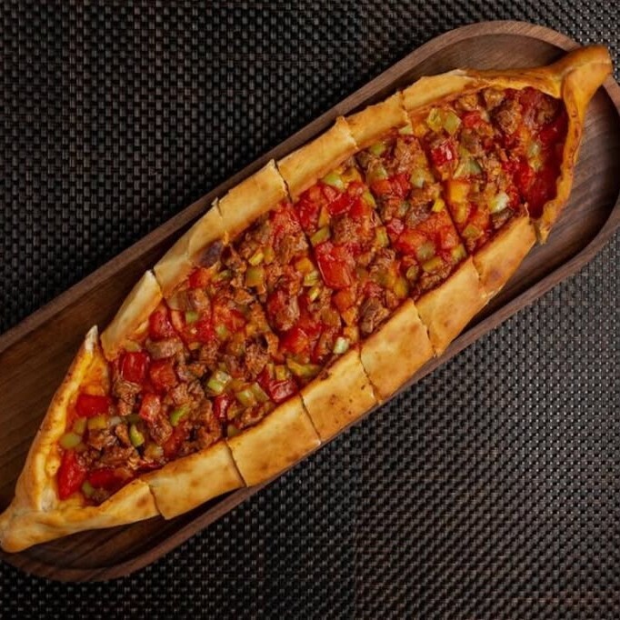 Kuşbaşılı Pide