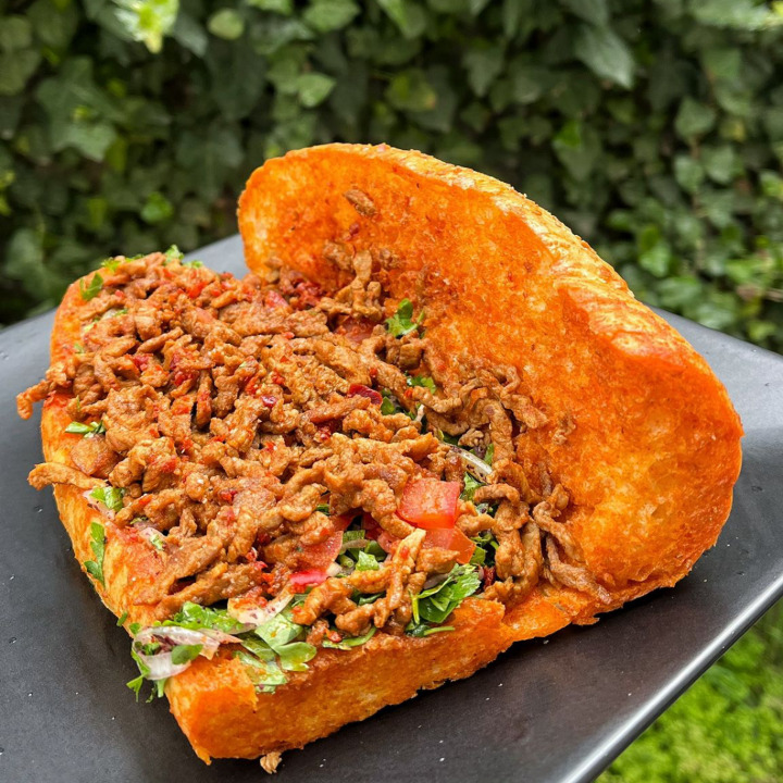 yarım ekmek et tantuni