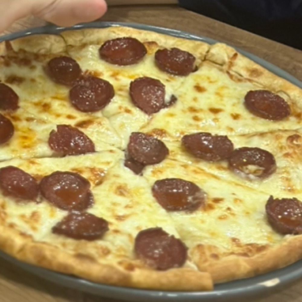 Kaşarlı Sucuklu Pide