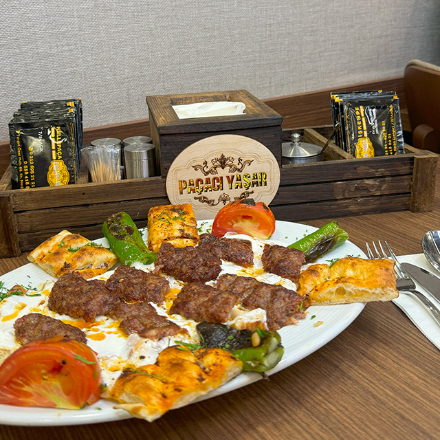 Yoğurtlu Kebap