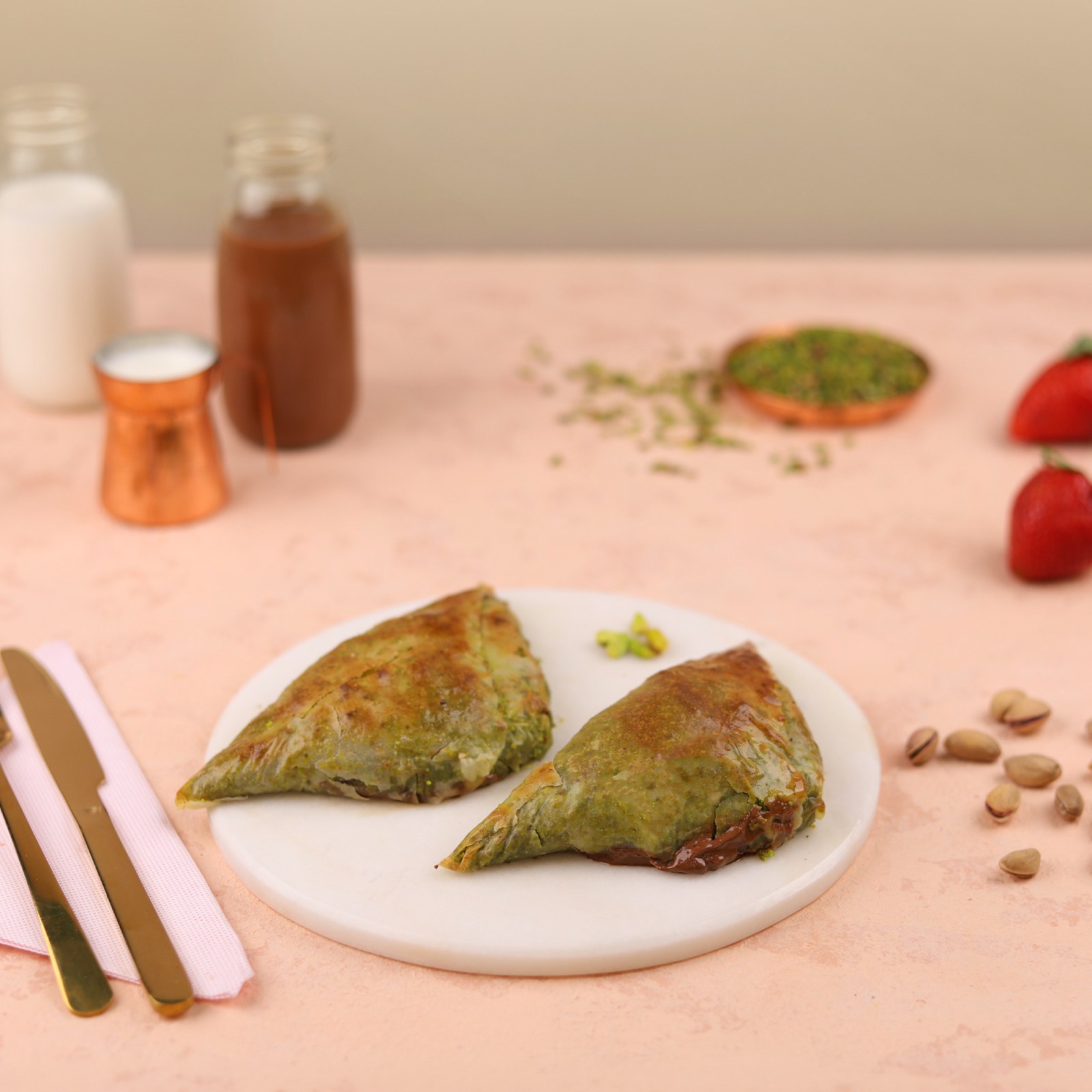 Antep Fıstıklı Çikolatalı Muska Katmer (2 kişilik)