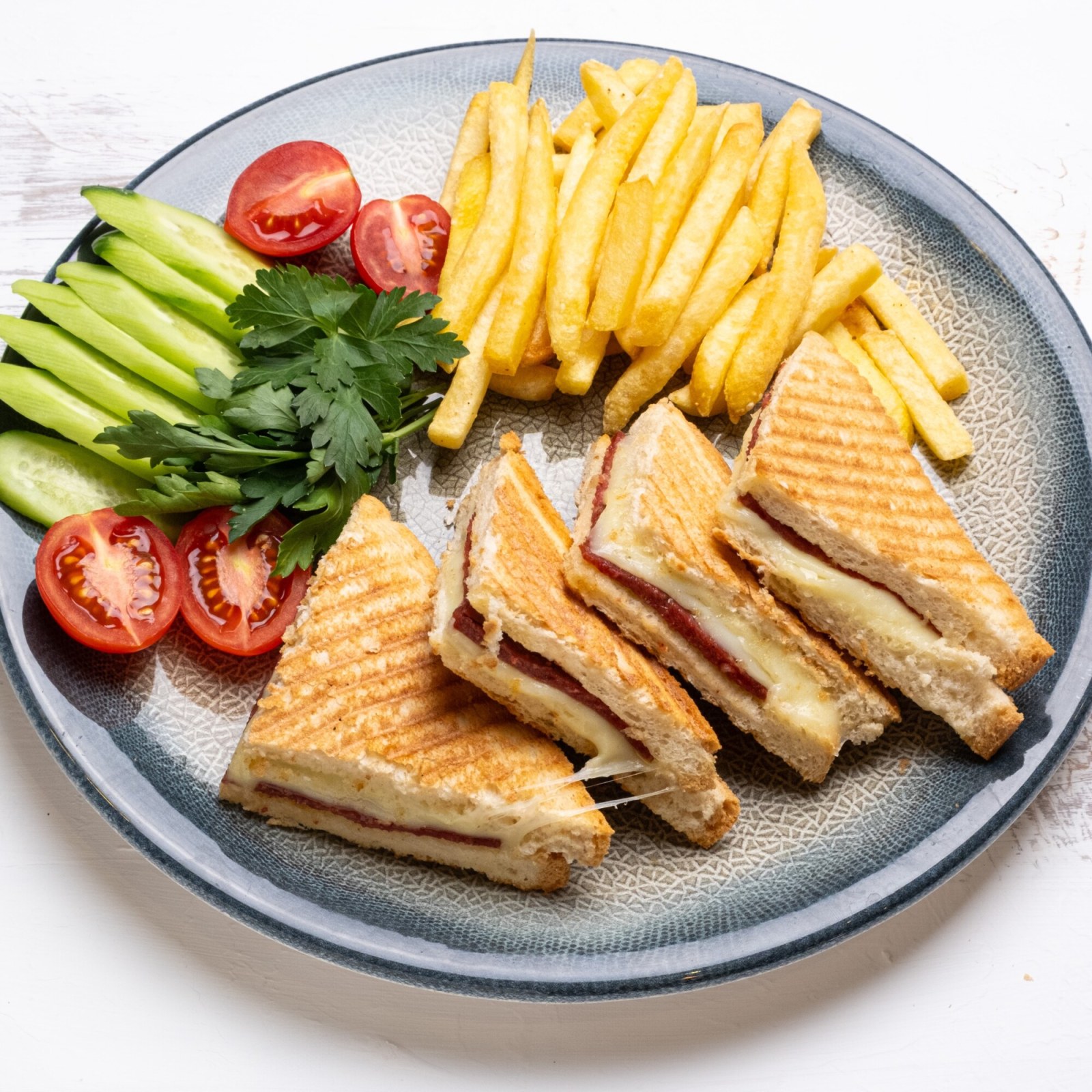Sucuklu Tost