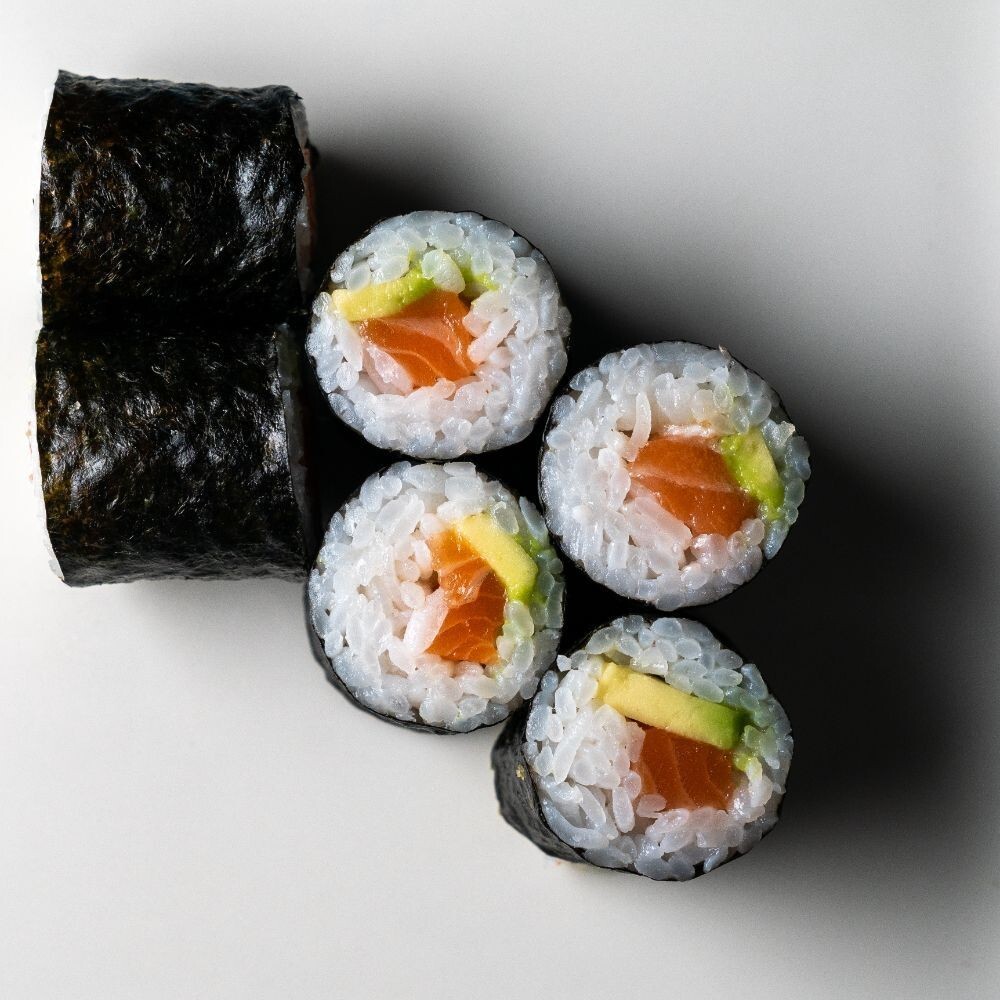 120B. Sake Avocado Maki