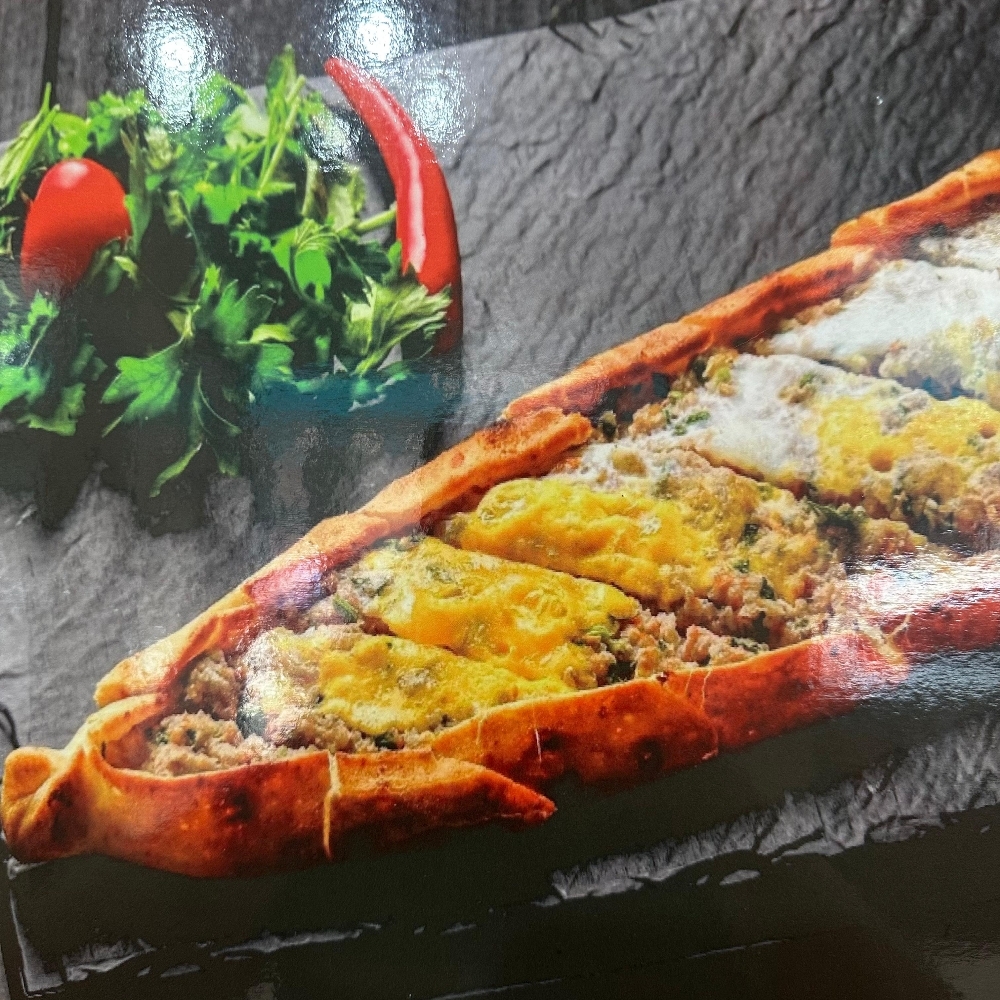 Kıyma yumurtalı pide