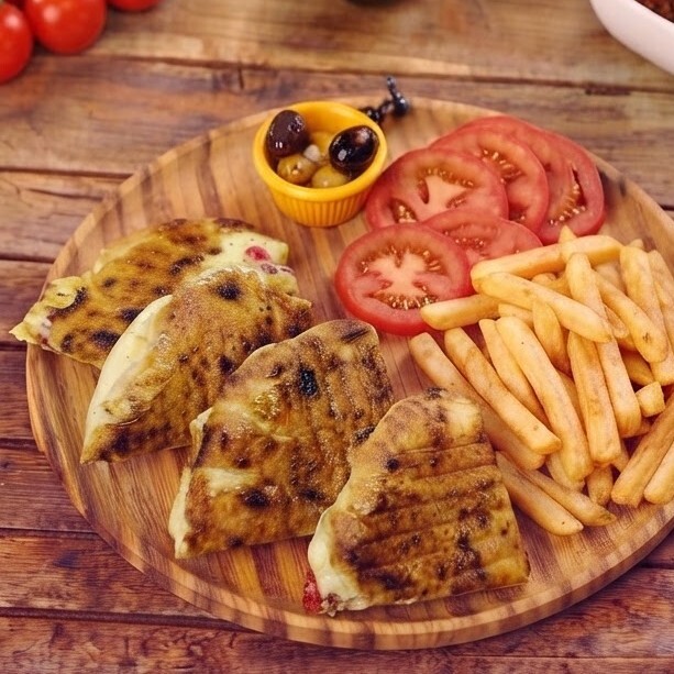 Pastırmalı Kaşarlı Yumurtalı Tost