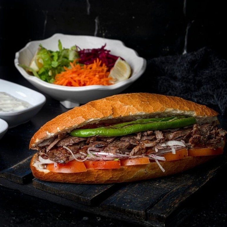 Ekmek Arası Et Döner
