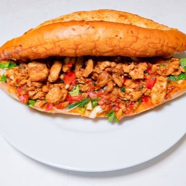 Yarım Ekmek Arası Tavuk Sote