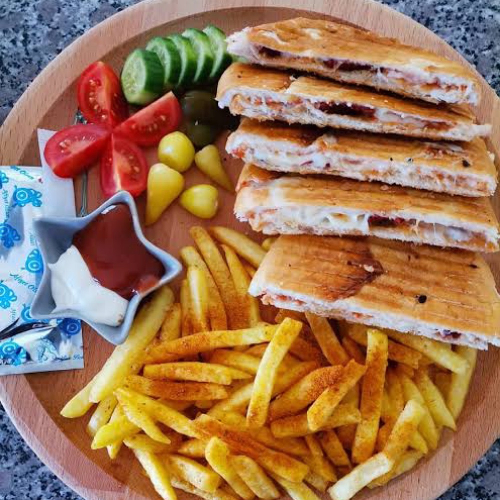 Kaşarlı Tost Menü 2