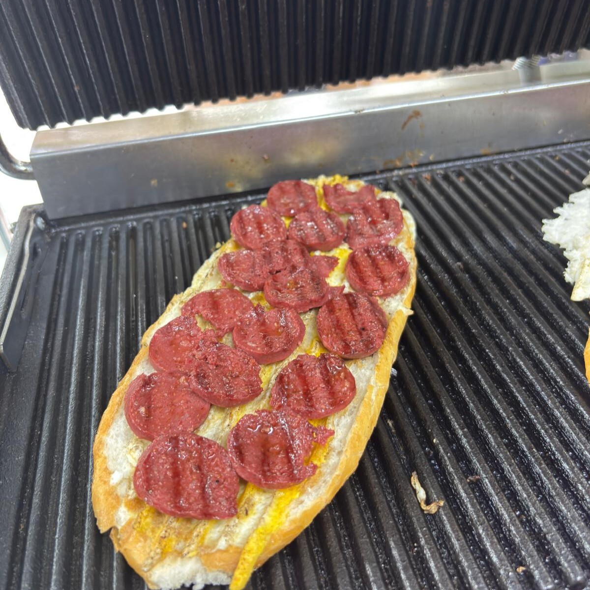 kasap Sucuklu Yumurtalı Tost