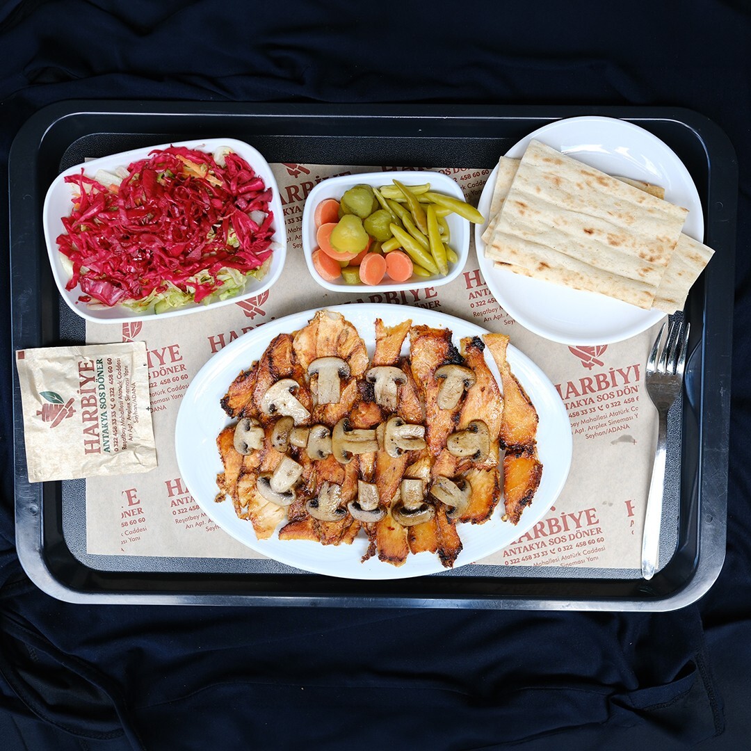 Mantarlı Tavuk Servis
