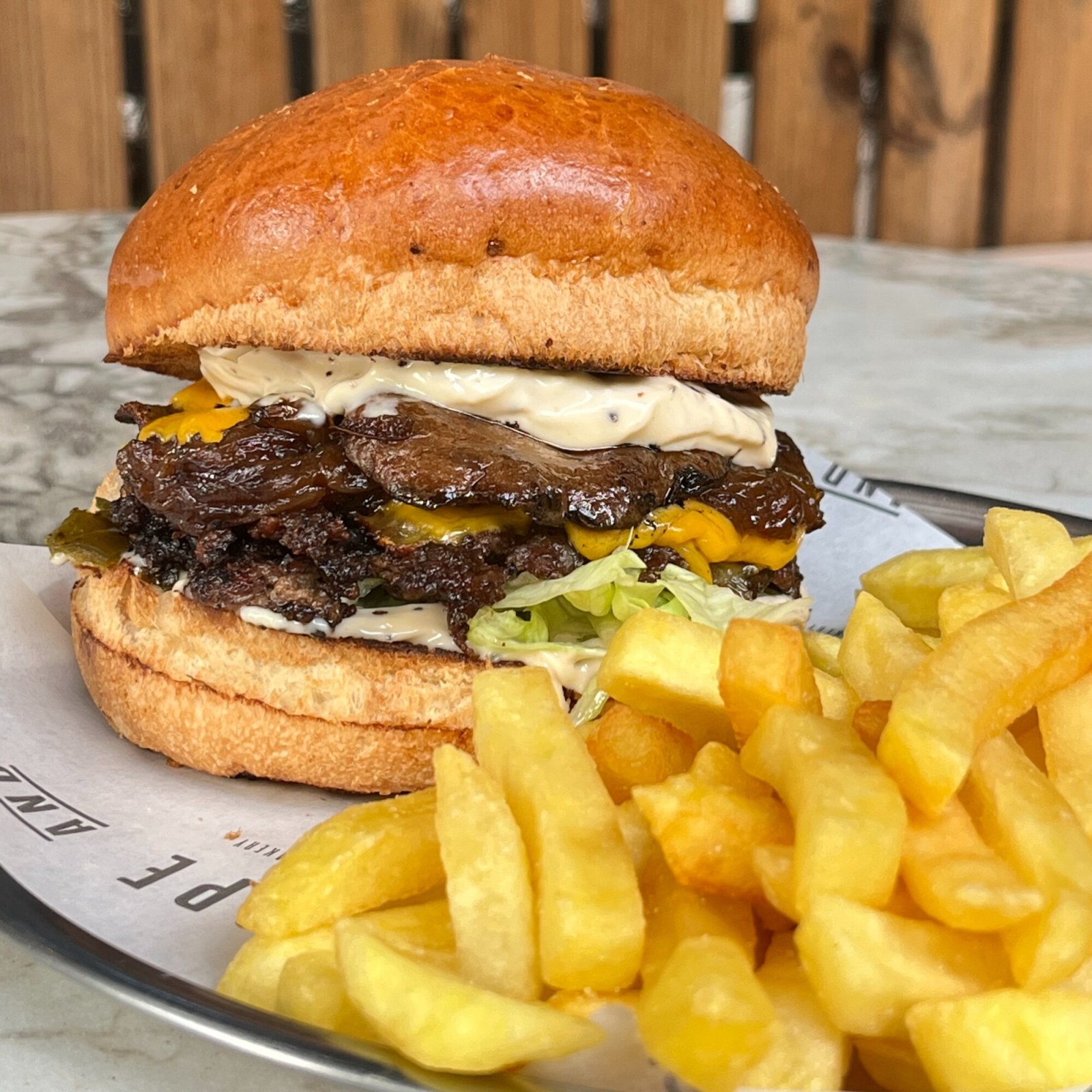 Trüf & Mushroom Burger