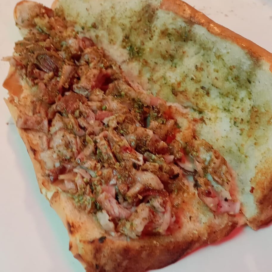 Kuzu Kokoreç Yarım Ekmek