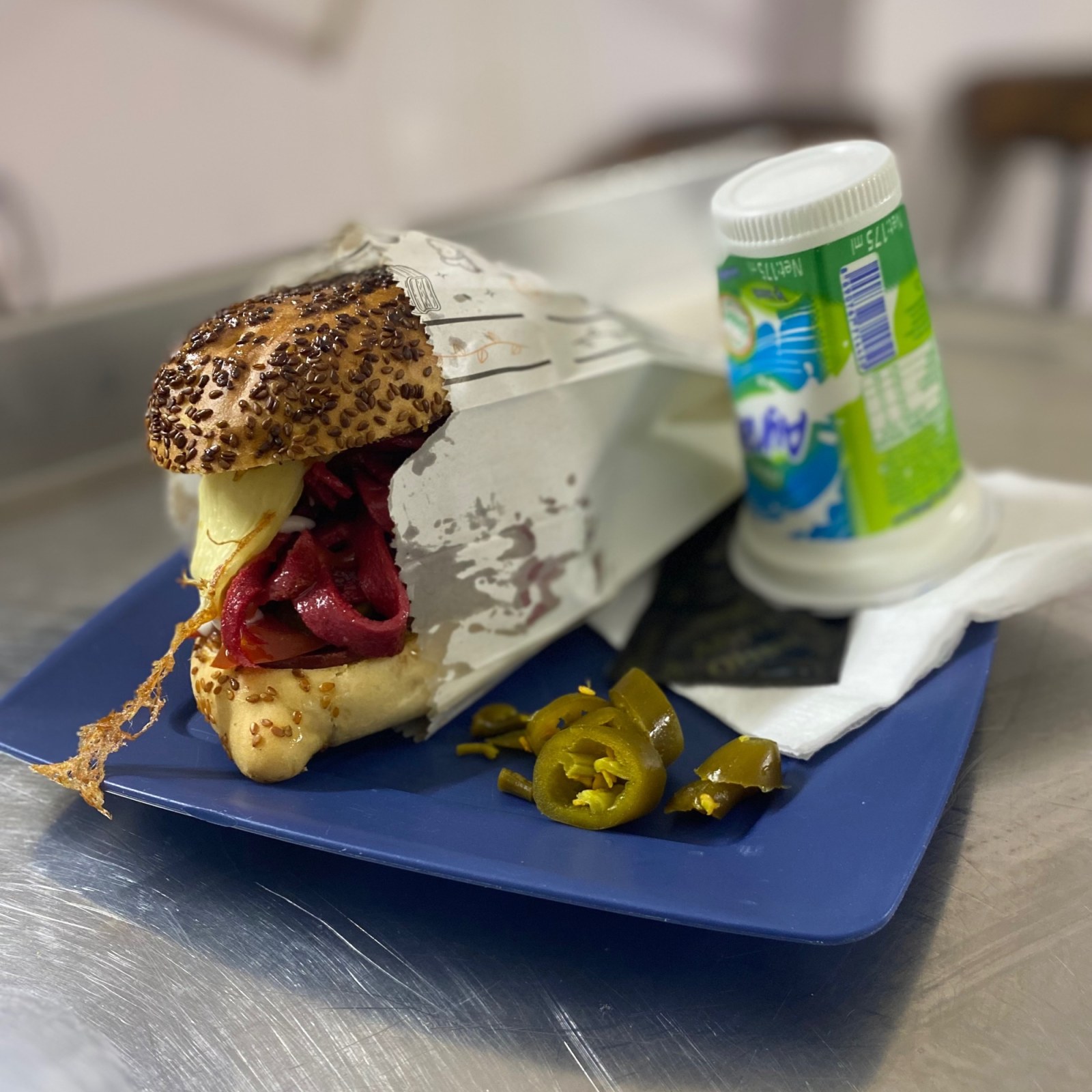 Ferroo Plus Salçalı Special Kumru Sandviç +SÜTAŞ AYRAN(175CL)