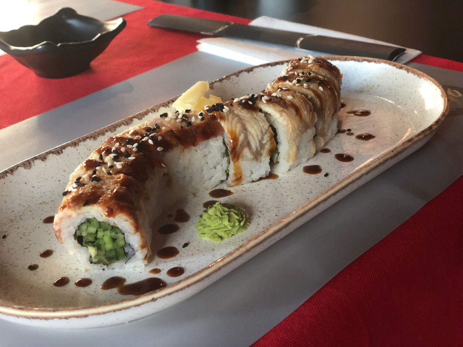 Golden Dragon Roll (8 Pcs.)