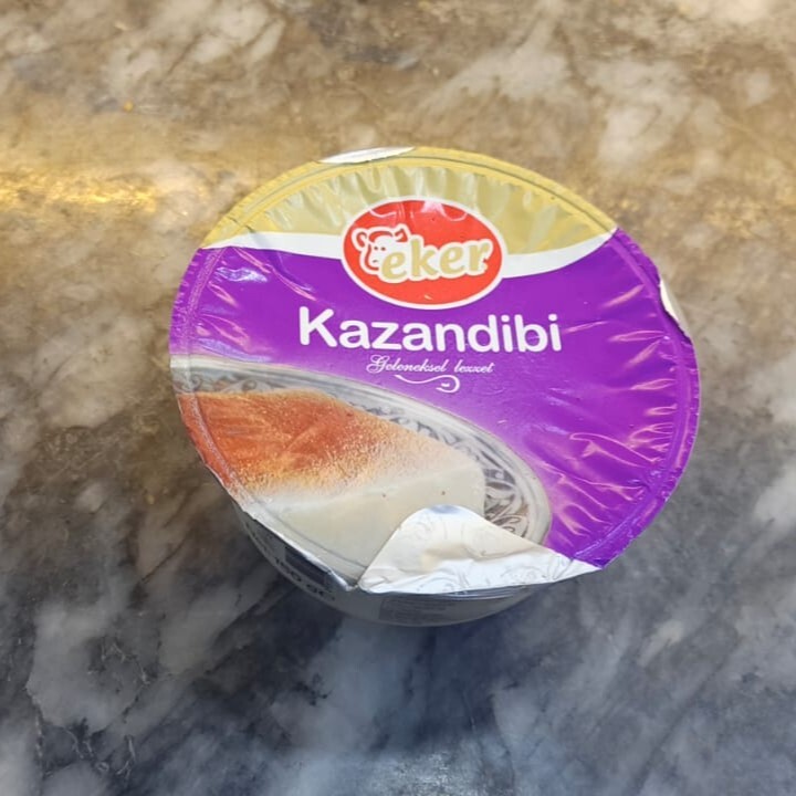 Fındıklı Karamelize Beyaz Çikolata Sütlü Tatlı