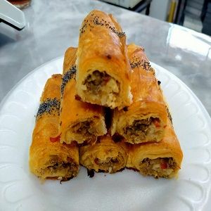 Kıymalı Kol Böreği