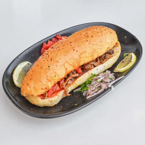 Kaşarlı Ekmek Arası Et Tantuni