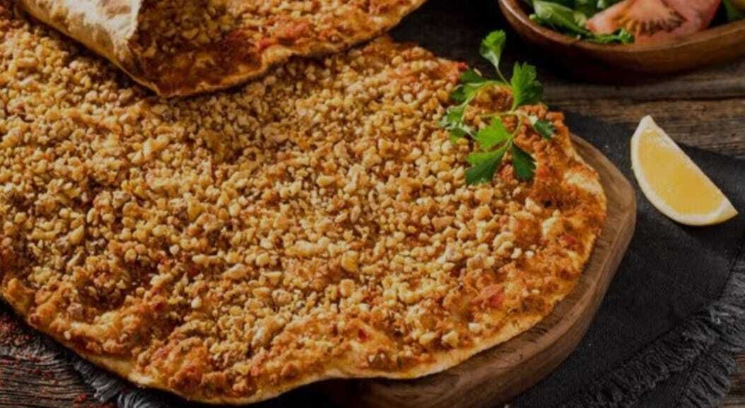 Cevizli Lahmacun