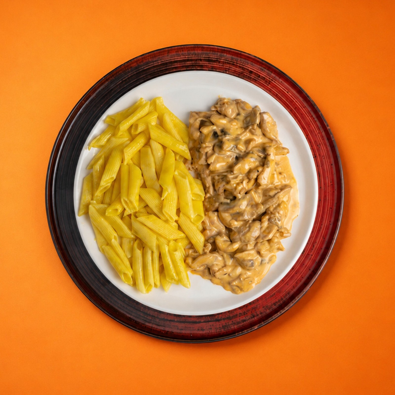 Penne Makarnalı Kremalı Mantarlı Tavuk
