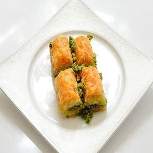 Fıstıklı Baklava (4 Dilim)