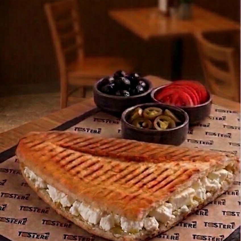 Beyaz Peynirli Tost