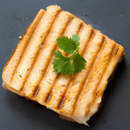 Kaşar Peynirli Tost