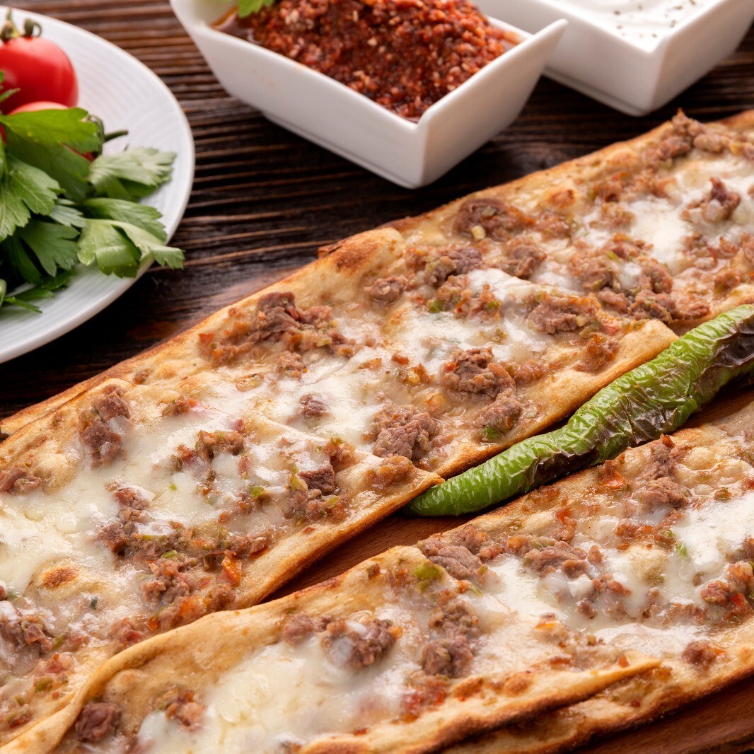 Kuşbaşı Kaşarlı Pide