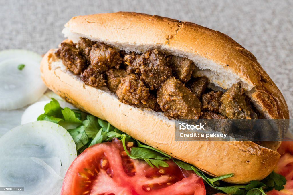 Ekmek Arası Arnavut Ciğeri