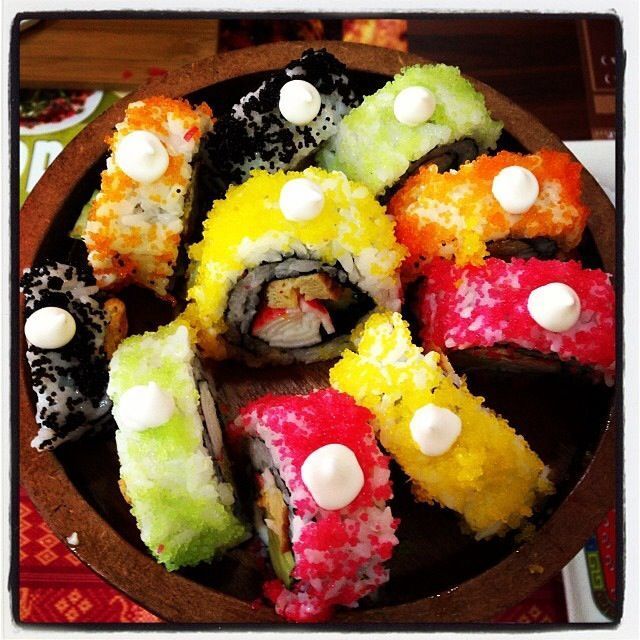 California Roll (12 Pcs.)