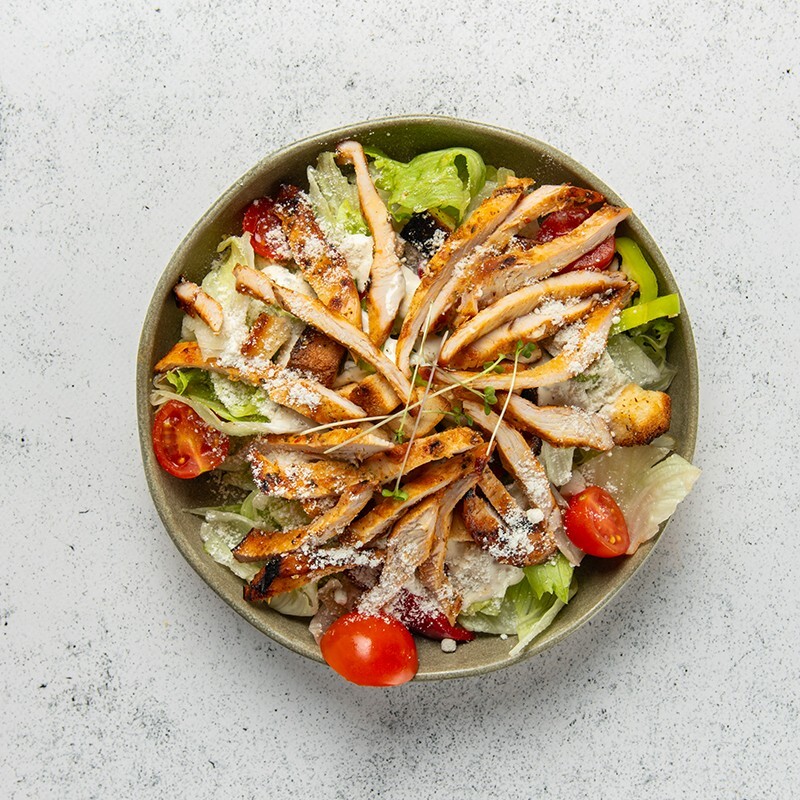 Tavuklu Sezar Salata (582,83 KCal)