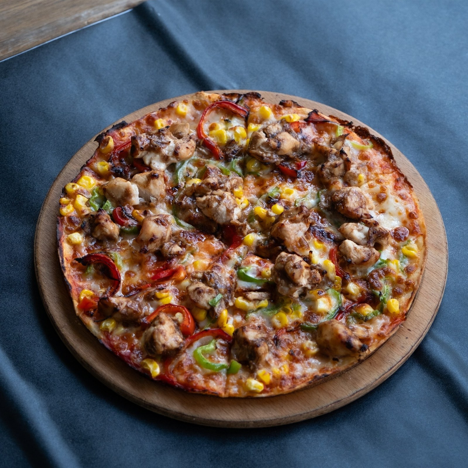 BBQ Chicken Pizza (Orta)