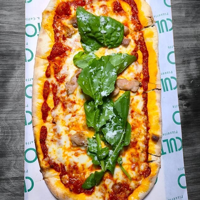 Acı Tavuk Flambe Pizza