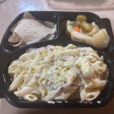Sosisli Kremalı Makarna