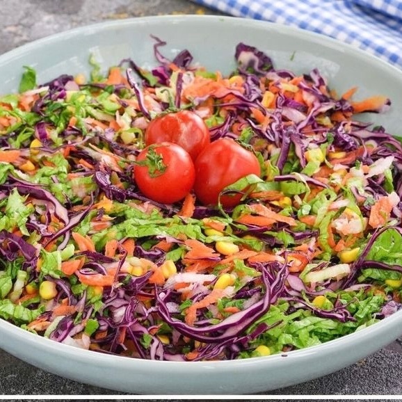 Mevsim Yeşillikleri ile salata 3 Kşilik