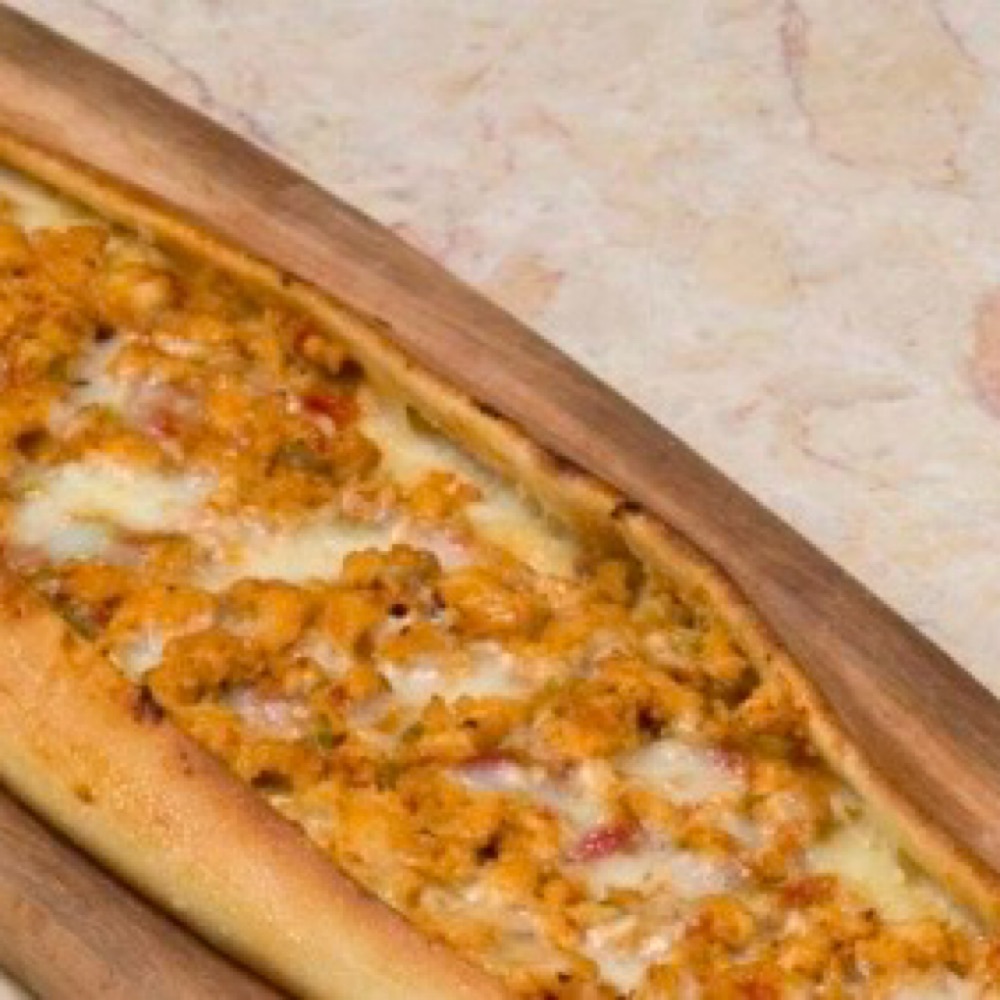 Tavuklu Pide