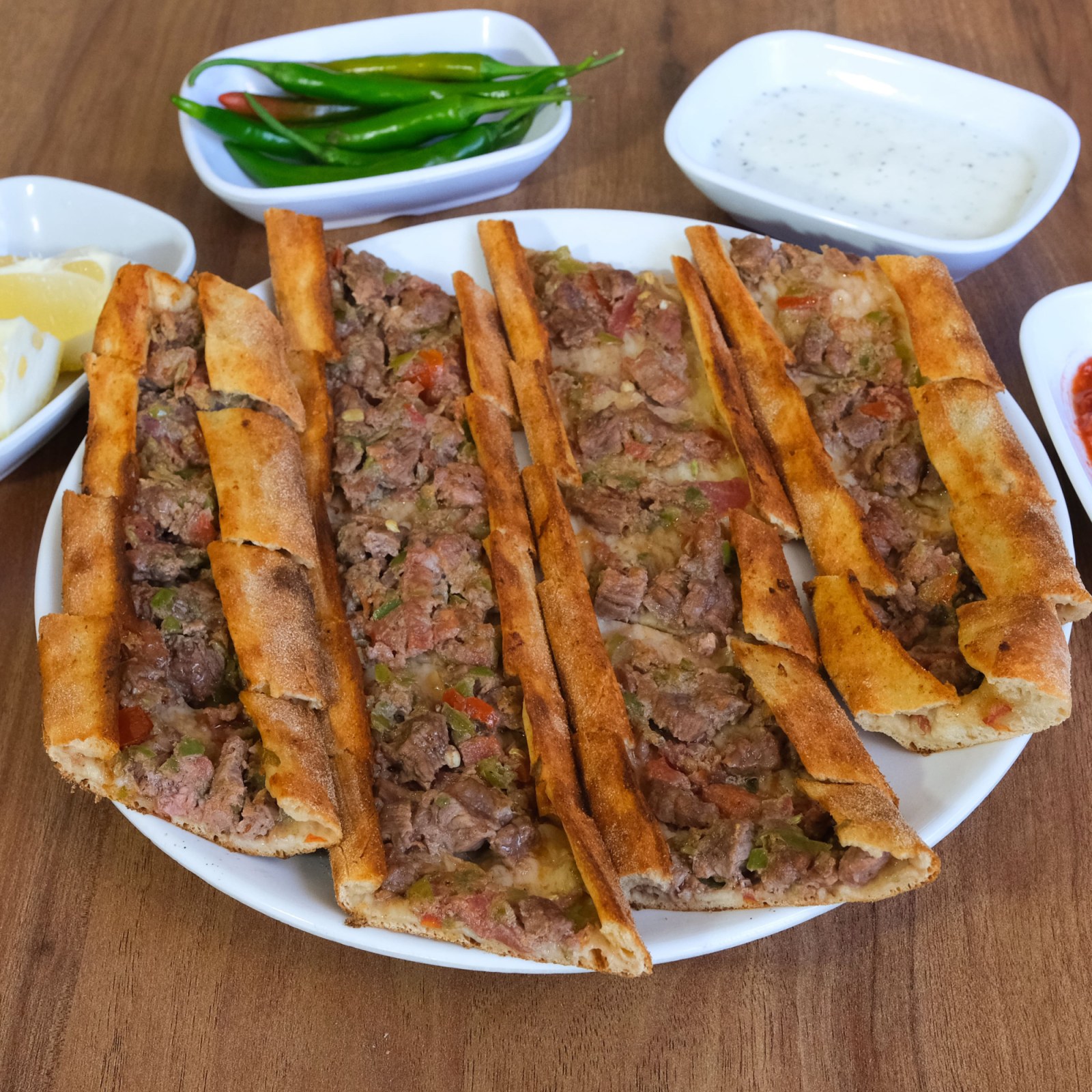 Kuşbaşılı Pide