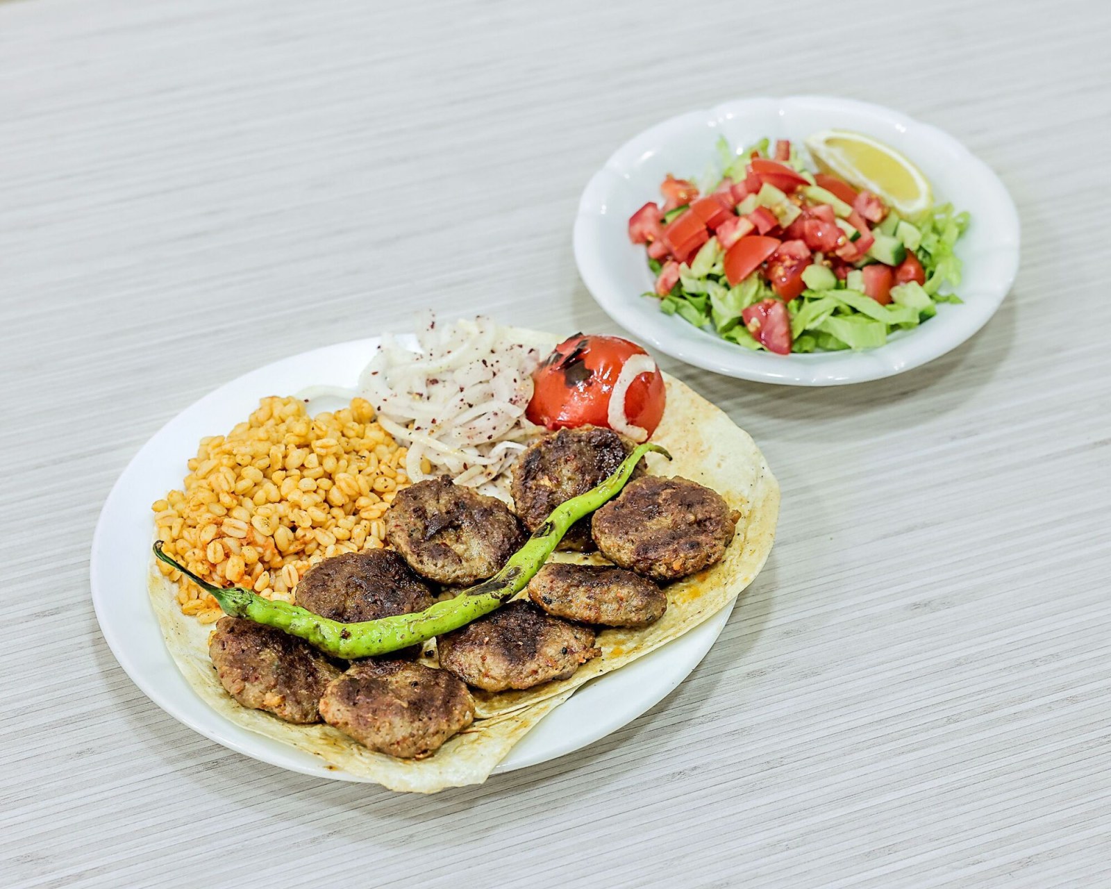 Acılı Köfte (Tek)