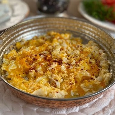Sahanda Yumurta