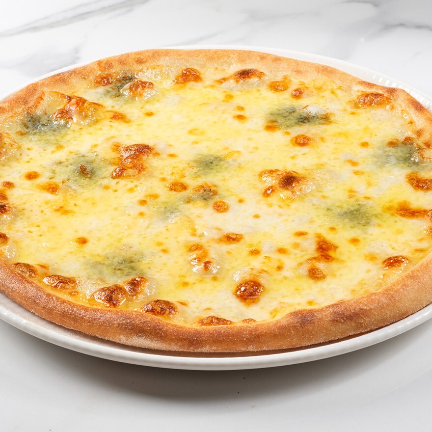 Dört Peynirli Pizza