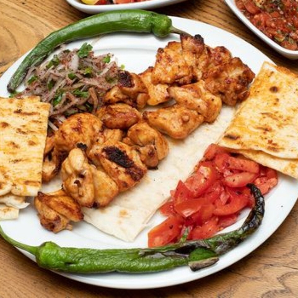 Tavuk Şiş porsiyon