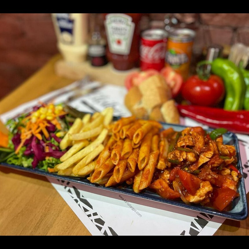 Acılara Yürüyor Korkmuyorum