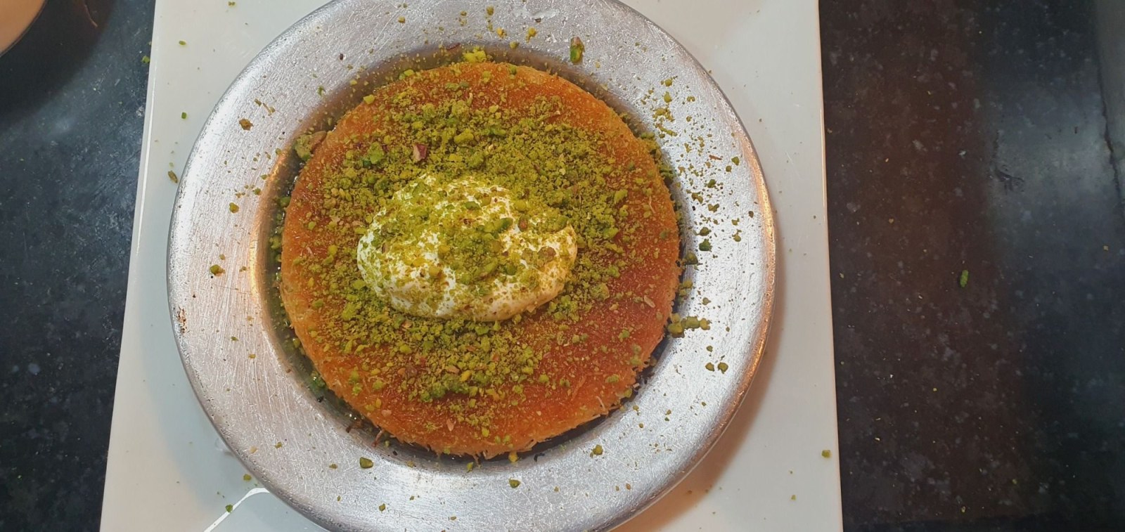 Kaymaklı Fıstıklı Künefe