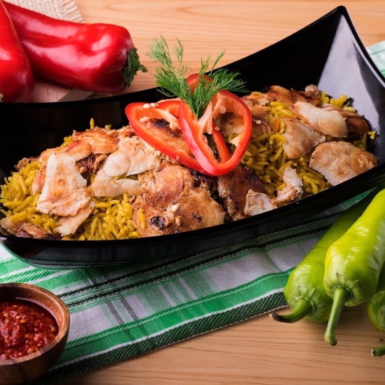 Pilav Üstü Döner Soslu