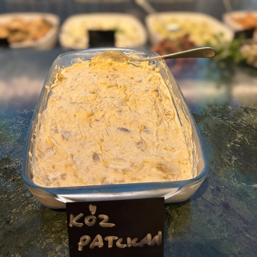 Yoğurtlu Köz Patlıcan Salatası