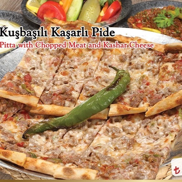Kuşbaşılı Kaşarlı Pide