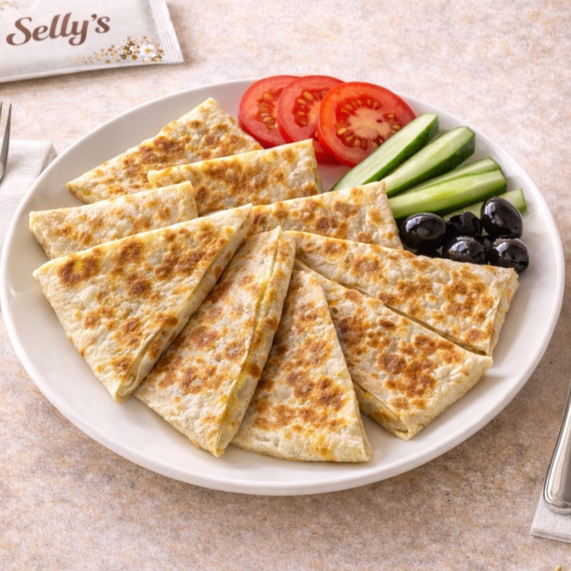 Kaşarlı Gözleme (Salatalı)