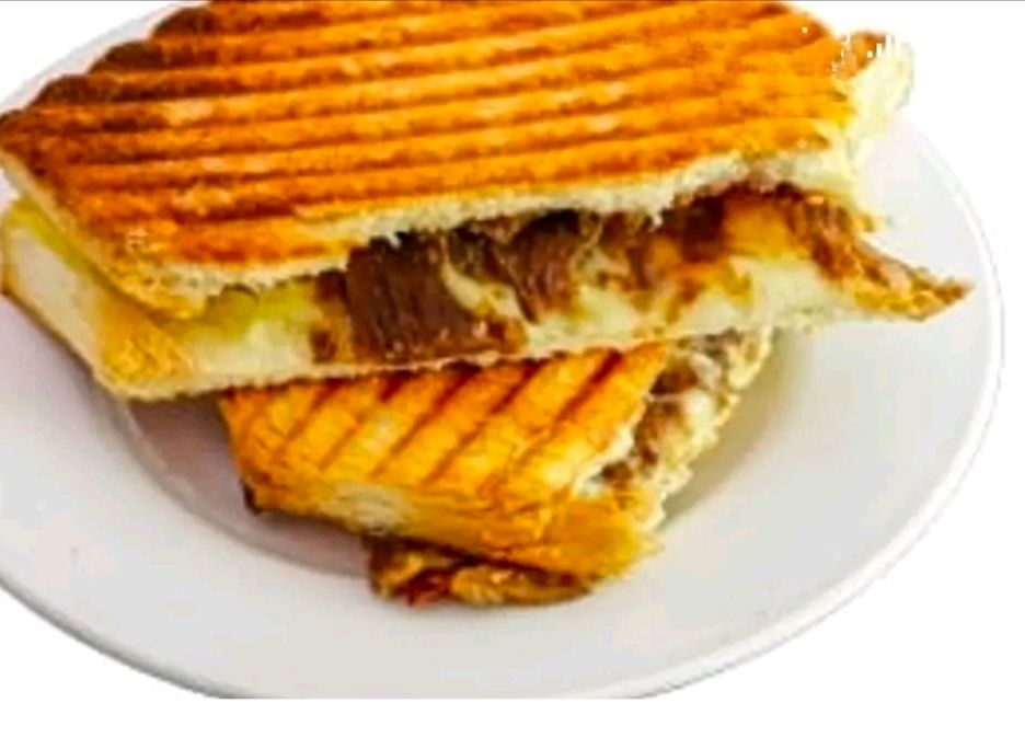Kavurmalı Tost